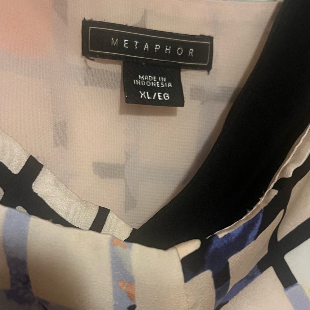 Metaphor Abstract Pattern Top - Picture 3 of 4